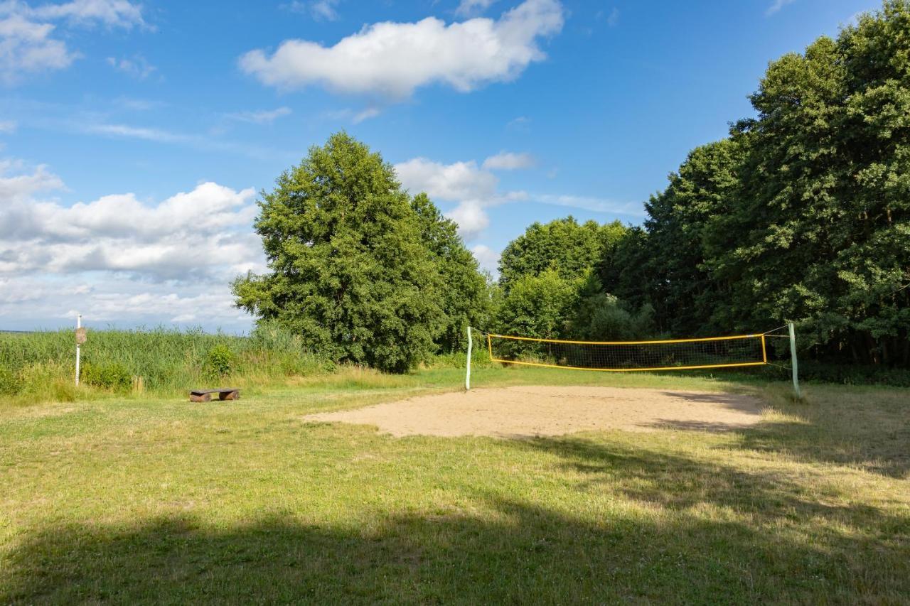 Gemutliches Tinyhouse Bungalow Mit Kamin & Sauna Am See Joachimsthal Luaran gambar